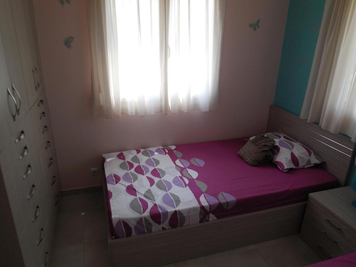 Costa Petra - Luxury Seaside Cottage With Garden - Vacation House For Families In Greece Néa Meságkala 外观 照片