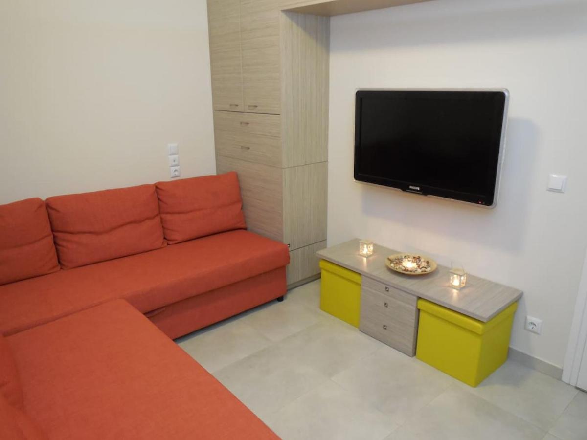 Costa Petra - Luxury Seaside Cottage With Garden - Vacation House For Families In Greece Néa Meságkala 外观 照片